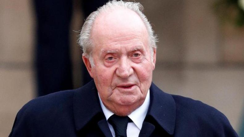 الإسبان مستاؤون من مغادرة الملك السابق البلاد