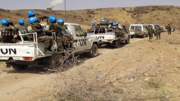 دارفور كرة سابحة في بحر من الدماء