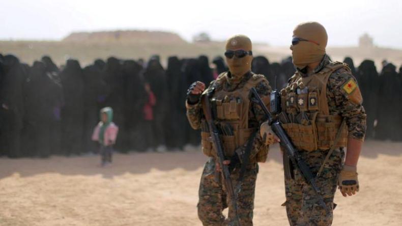 العراق يسلم أنقرة 188 طفلاً تركياً لأعضاء في “داعش”