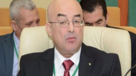 دحمون يدعو العمال إلى المساهمة في وضع لبِنَات الجزائر