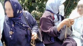 سكان شارع العربي بن مهيدي ينتفضون ضد “دلالات الذهب”