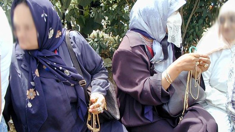 “كاش كاسي”..سلاحهنّ السحري لكسب لقمة العيش