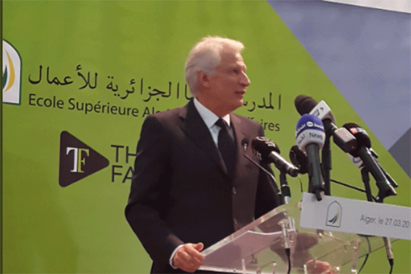 De Villepin appelle à la réconciliation des Algériens,Harkis et Pieds Noirs