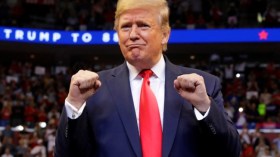 “الشيوخ الأمريكي” يرفض استدعاء الشهود بمحاكمة ترامب