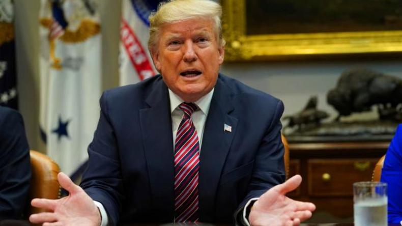 الديمقراطيون يصوغون لائحة اتهامات مساءلة ترامب