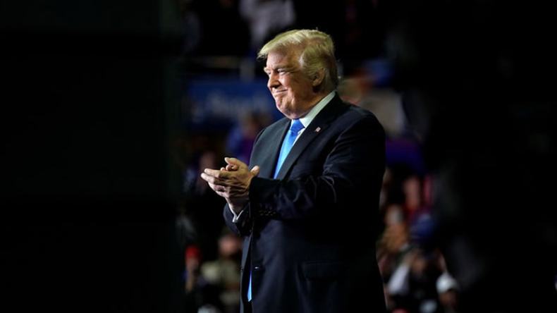 تحدثت مع الملك سلمان وسأوفد بومبيو للقائه