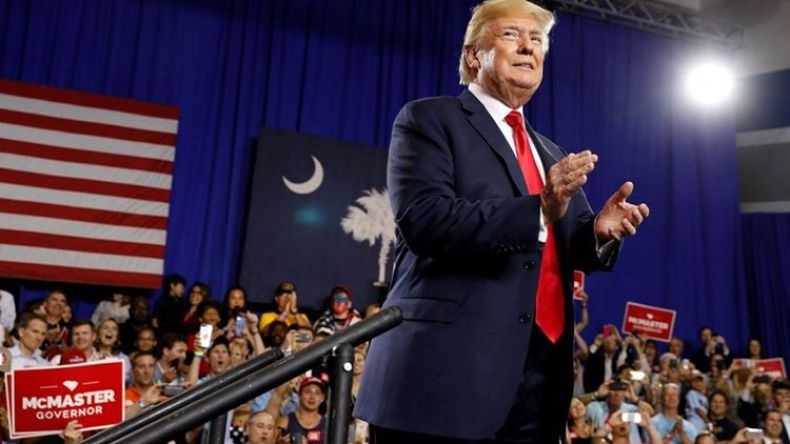 ترامب يعلن اعتزامه خوض سباق الرئاسيات للعودة إلى البيت الأبيض