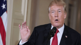 ترامب يهدد الاتحاد الأوروبي لزيادة وارداته من الطاقة الأمريكية