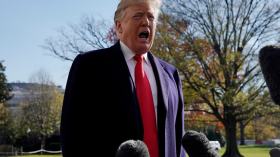 ترامب يسخر من ماكرون