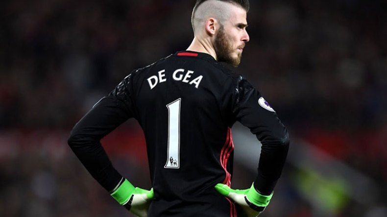 دي خيا يرحب بحمل شارة قيادة مانشستر يونايتد