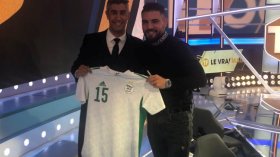 ديلور: أعتز بانتمائي للجزائر ولمسة بلماضي صنعت المنتخب