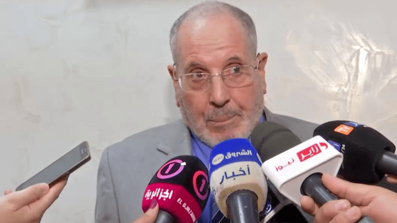 غلام الله: الحكومة تشجع المعاملات البنكية الإسلامية