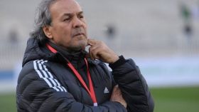 رابح ماجر: ابني اختار قطر بعد أن تجاهلته الفاف