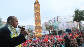 أردوغان يعيد إلقاء قصيدة تسببت بسجنه قبل 20 عاماً