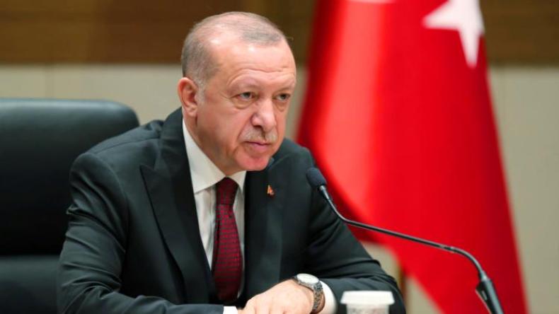 أردوغان يتبرع براتبه 7 أشهر لحملة مواجهة كورونا