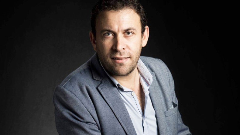 رشدي رضوان يحلق بـ”سنونوات أيلول” في بابل