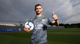 غزال: المدرب “بويل” وراء انضمامي إلى ليستر سيتي