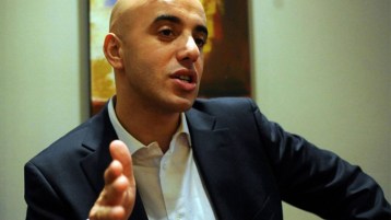 رضوان فايد.. الفضيحة و”الأصل الجزائري”!