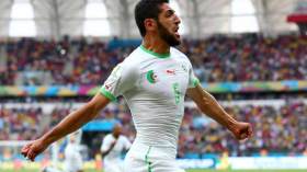 محور الدفاع يبقى صداعا في رأس بلماضي