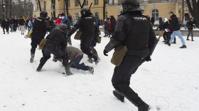 روسيا: توقيف الآلاف من مؤيدي المعارض نافالني