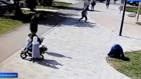 اعتداء مروع على مسلمة في روسيا (فيديو)