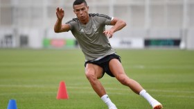 رونالدو تدرب بعد نهائي الأبطال ورفض الاحتفال مع زملائه