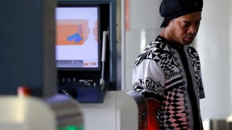 أزمة نصب واحتيال تهدد رونالدينيو