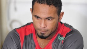 بعد سجنه 6 سنوات.. حارس برازيلي يعود لممارسة كرة القدم