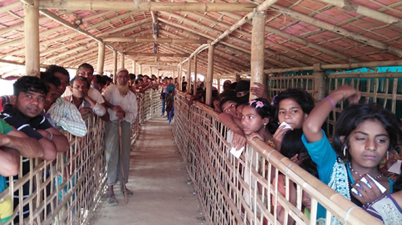 إصابات بالرصاص والخناجر وحروق خطيرة بلا علاج