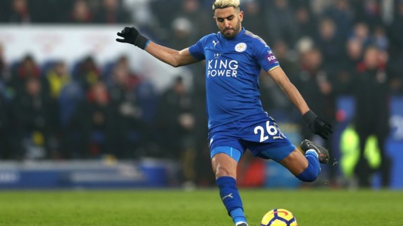 محرز سينتقل بِسعر كبير وليستر سيتي يتربّص بـ “البديل”