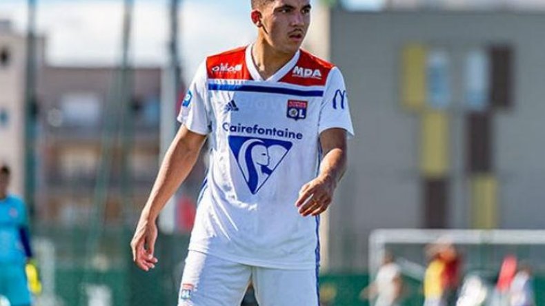 لهذه الأسباب.. ريان شرقي مرشح لاختيار “الخضر” بدلا من “الديكة”