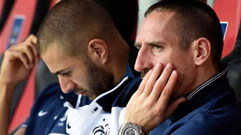 “أبعدوك 3 سنوات عن المنتخب لكنك حققت 3 ألقاب مع الريال.. بصحتك خويا”