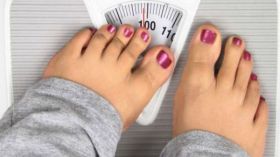 فاكهة تخلصك من الوزن الزائد.. ما هي؟