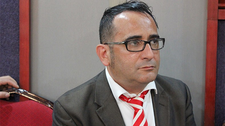 نحن مجرد دمى متحرّكة لتنفيذ أجندات خفية والإسلام مستهدف بأيدي أتباعه