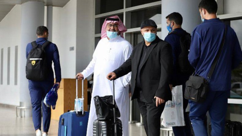 إدارة “ضمك” تتجه لإقالة نور الدين زكري