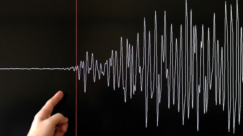 تحذيرات من تسونامي في كاليدونيا الجديدة