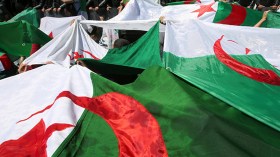 استراتيجية الاستيلاء والقضم البطيء