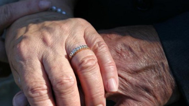 عمي صالح يتزوج في عمر الـ 104 سنوات بسكيكدة