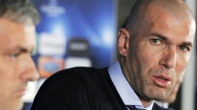 إدارة مانشستر يونايتد تطلب من زيدان رفض كافة العروض التدريبية