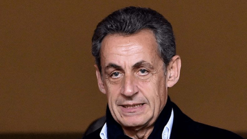 ساركوزي : الدفاع عن انضمام أوكرانيا إلى الناتو خطأ