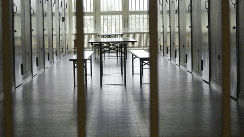 اتفاقية لتصحيح الفكر المتطرف للمسجونين في قضايا الإرهاب