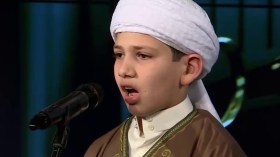 طفل في الـ11 يؤم المصلين في صلاة التراويح بوهران