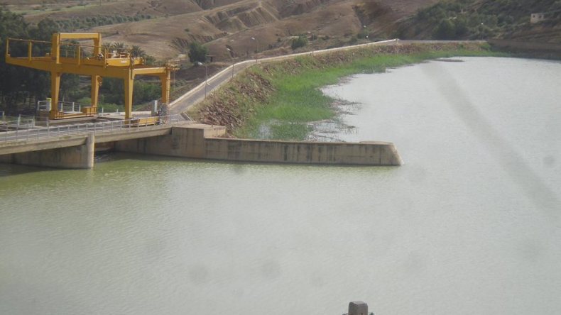 تبديد 160 مليار من أجل “مشروع وهمي” في معسكر