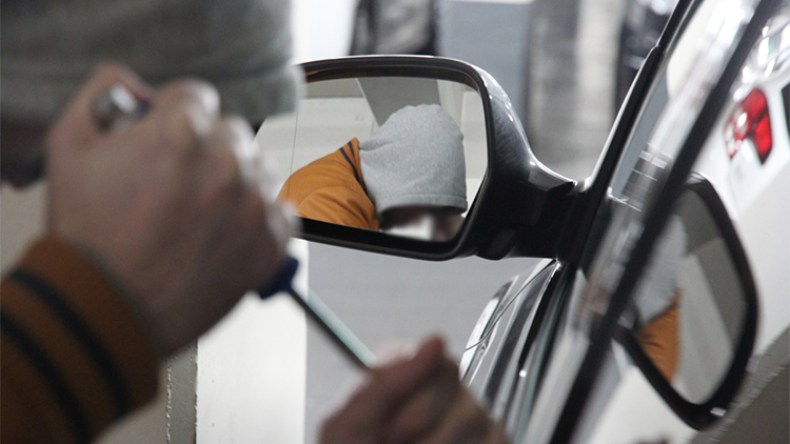 الـ “جي .بي .أس” يوقع بأخطر شبكة لسرقة وتفكيك السيارات