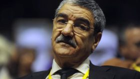 سعيد سعدي أمام المحكمة للتحقيق في قضية قذف