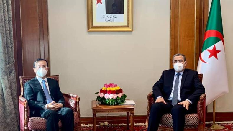 الصين تتبرع بكمية من لقاح كورونا للجزائر