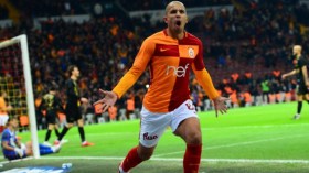 سفيان فيغولي يسابق الزمن للمشاركة أمام الطوغو