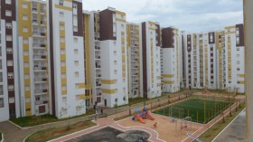 وزير السكن يهدد مؤسسات إنجاز سكنات “عدل”