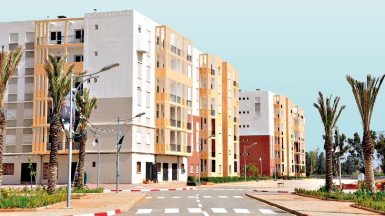 قاطنو سكنات “عدل” بالبليدة يطالبون بإصلاح المصاعد المعطلة