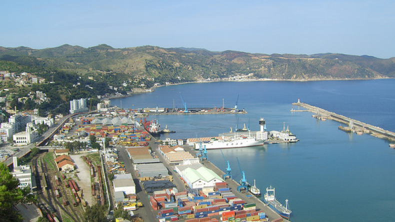 تحقيقات أمنية في تسيير الميناء التجاري بسكيكدة